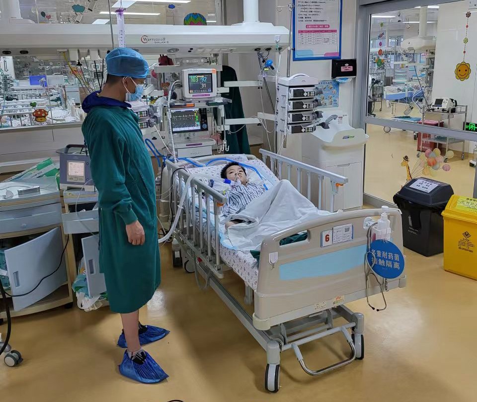 荔浦市跨省救护车出租公司