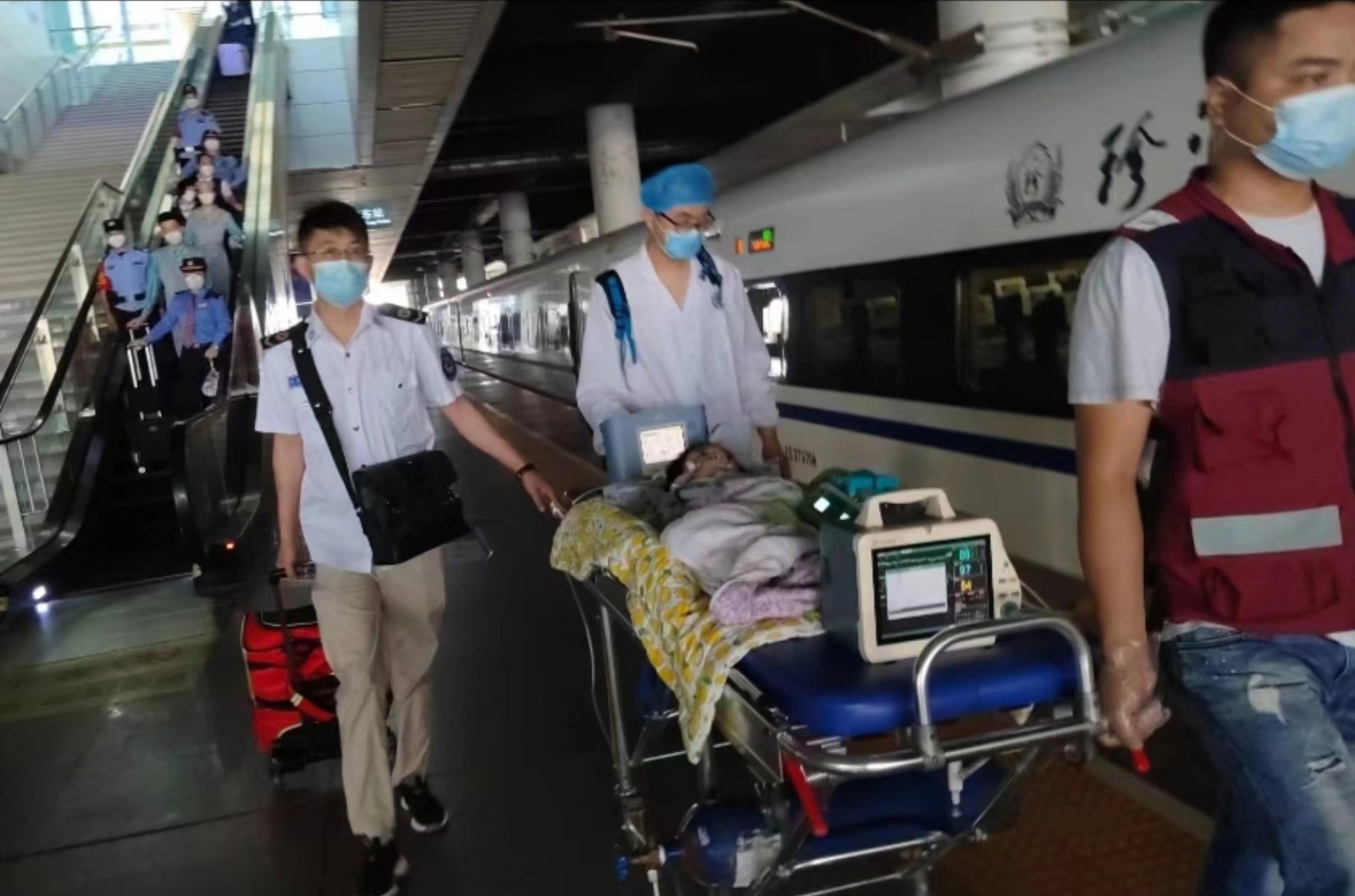 荔浦市高铁转运公司